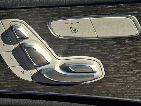 Certified 2022 Mercedes-Benz GLC 300 4MATIC image 24