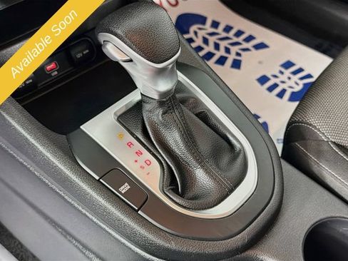 Used 2022 Kia Forte LXS FWD image 16