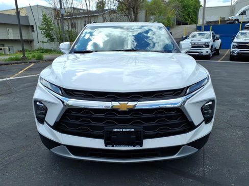 Used 2023 Chevrolet Blazer LT AWD/4WD image 8