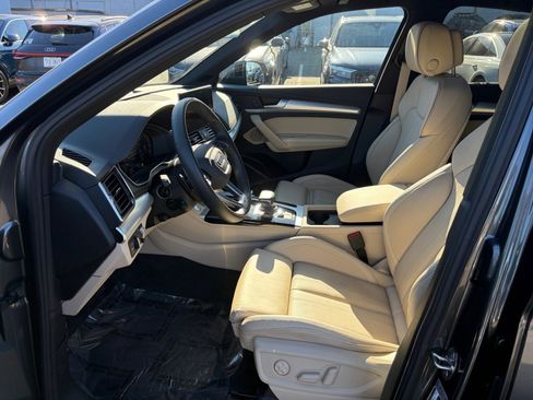 Used 2025 Audi Q5 Prestige w/ Prestige Package image 30