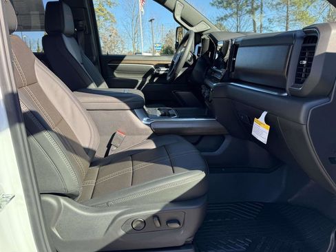 New 2026 Chevrolet Silverado 2500 High Country w/ High Country Premium Package AWD/4WD image 13