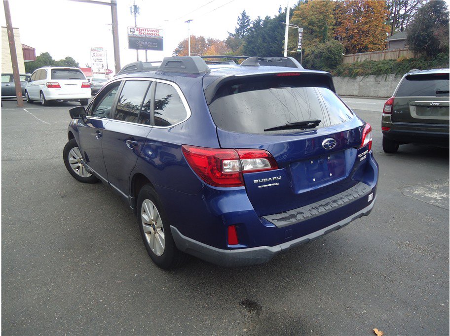 Used 2016 Subaru Outback 2.5i Premium AWD/4WD image 8