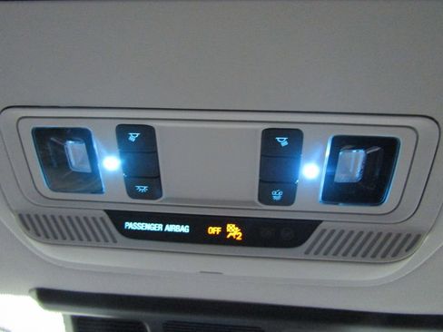 Used 2025 Ford Mustang Mach-E Premium image 32