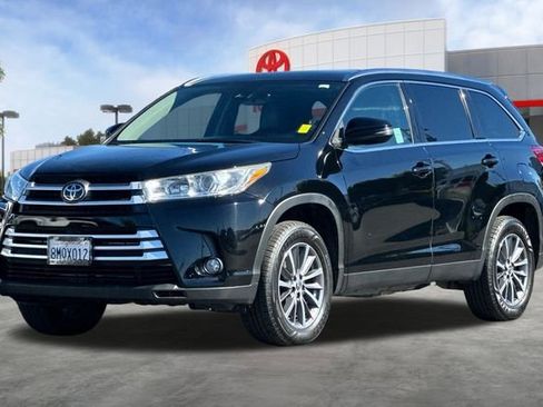 Used 2019 Toyota Highlander XLE image 9