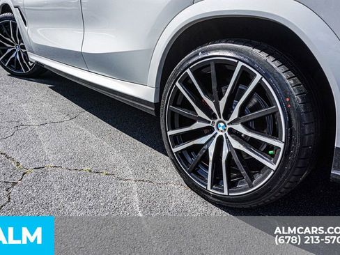 Used 2022 BMW X6 xDrive40i w/ M Sport Package image 17