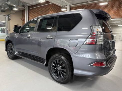 Used 2023 Lexus GX 460 Premium w/ Premium Package AWD/4WD image 5