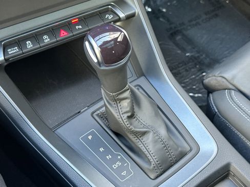 Used 2025 Audi Q3 2.0T Premium w/ Black Optic Sport Package AWD/4WD image 21