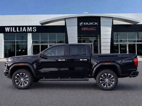 Used 2025 GMC Canyon Denali AWD/4WD image 6