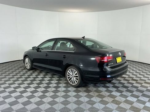 Used 2016 Volkswagen Jetta SEL w/ Lighting Package FWD image 7