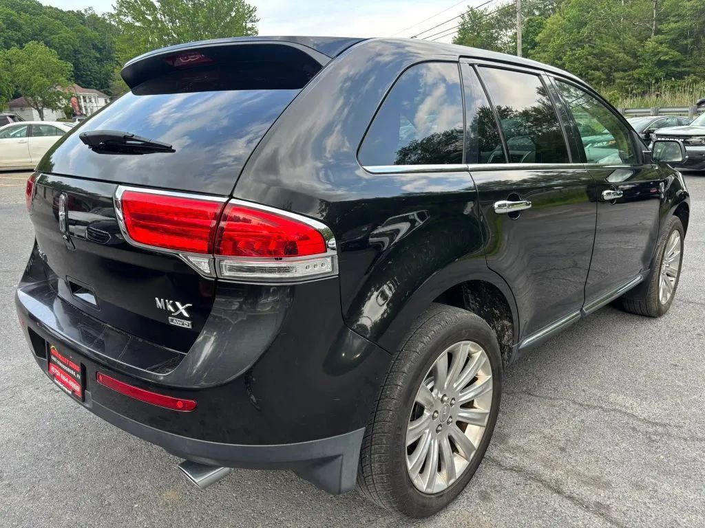Used 2015 Lincoln MKX AWD w/ Equipment Group 102A image 8