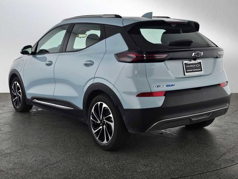 Used 2023 Chevrolet Bolt EUV Premier w/ Sun & Sound Package image 4