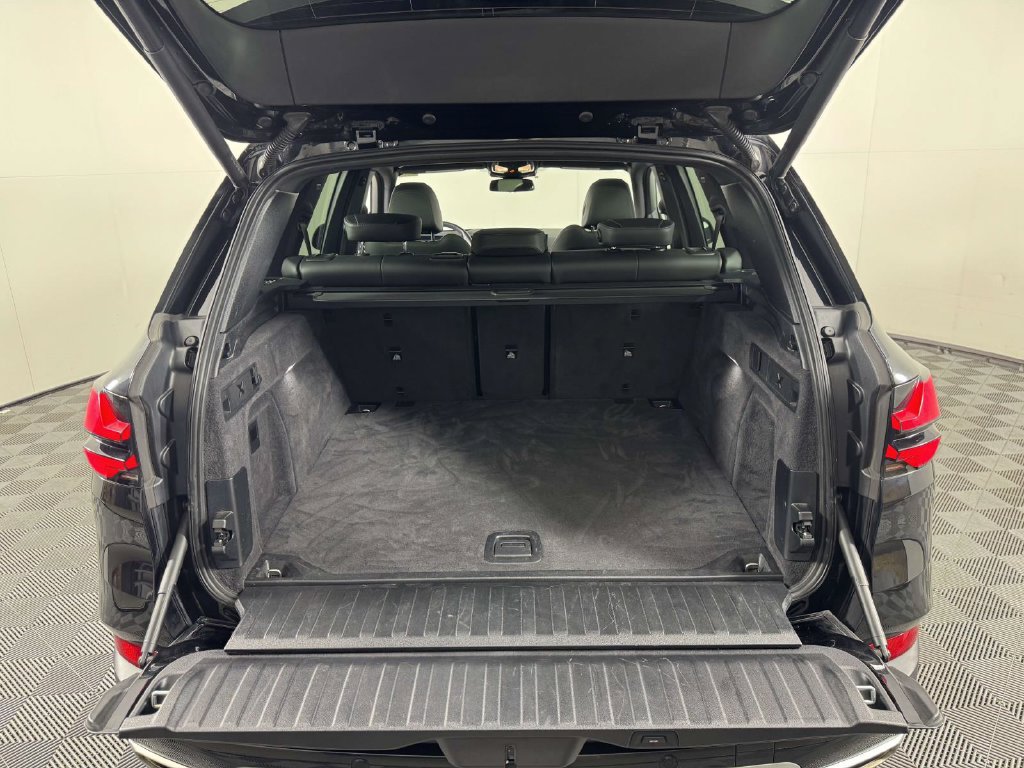 Used 2024 BMW X5 xDrive40i w/ Premium Package AWD/4WD image 14