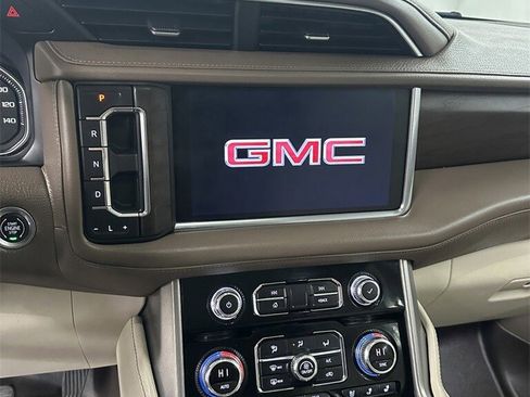 Used 2021 GMC Yukon XL Denali w/ LPO, Illumination Package image 20