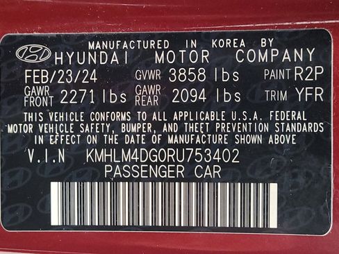 Used 2024 Hyundai Elantra SEL FWD image 33