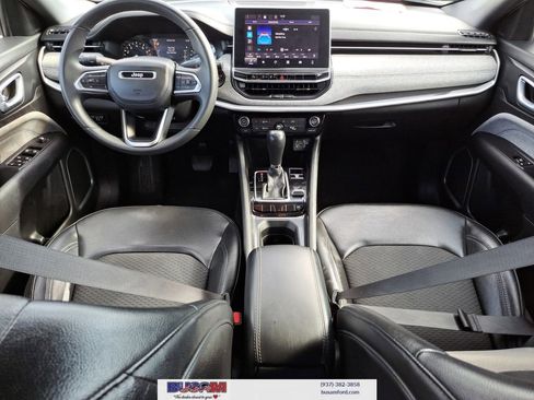 Used 2023 Jeep Compass Latitude AWD/4WD image 7
