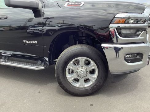 Used 2026 RAM 2500 Big Horn AWD/4WD image 3