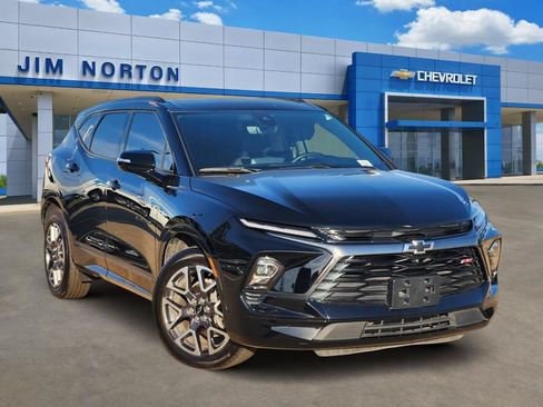 Used 2025 Chevrolet Blazer RS w/ Driver Confidence II Package AWD/4WD image 1