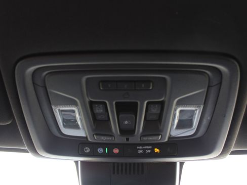 Used 2022 Chevrolet Silverado 1500 High Country w/ High Country Premium Package image 67