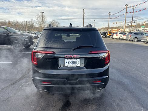Used 2021 GMC Acadia SLE w/ Driver Convenience Package image 4