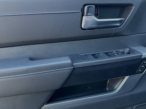 New 2025 Toyota Tundra Platinum AWD/4WD image 12
