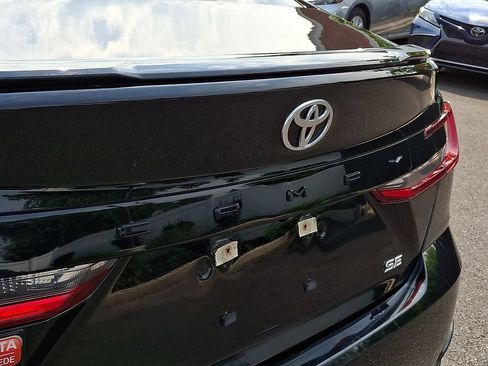 Used 2025 Toyota Camry SE FWD image 32
