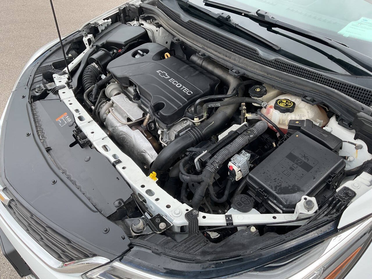Used 2016 Chevrolet Cruze LT FWD image 48