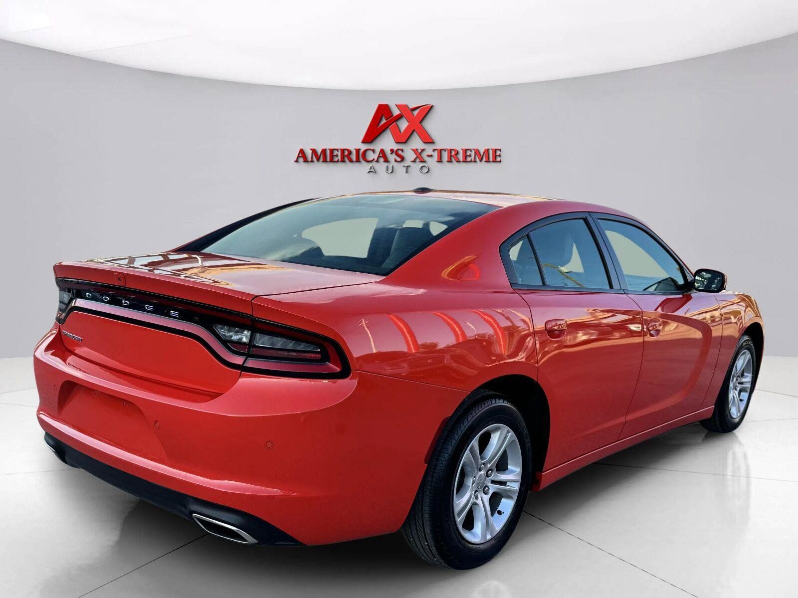 Used 2021 Dodge Charger SXT w/ Leather Interior Group RWD image 6