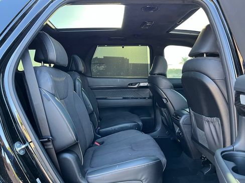 Used 2024 Hyundai Palisade Calligraphy AWD/4WD image 17