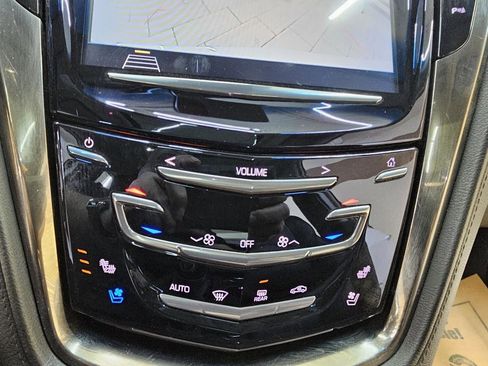 Used 2019 Cadillac CTS Luxury image 32