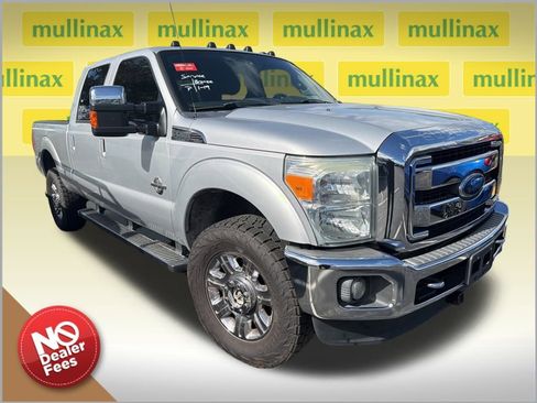 Used 2015 Ford F250 Lariat w/ Chrome Package image 1