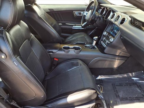 Used 2020 Ford Mustang Premium image 20