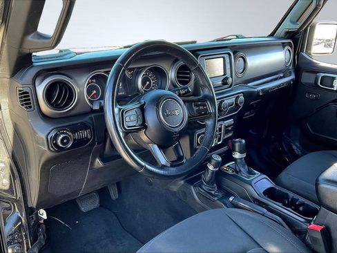 Used 2018 Jeep Wrangler Unlimited Sport S image 12