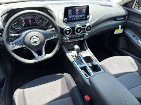 New 2025 Nissan Sentra SV w/ Lighting Package image 18