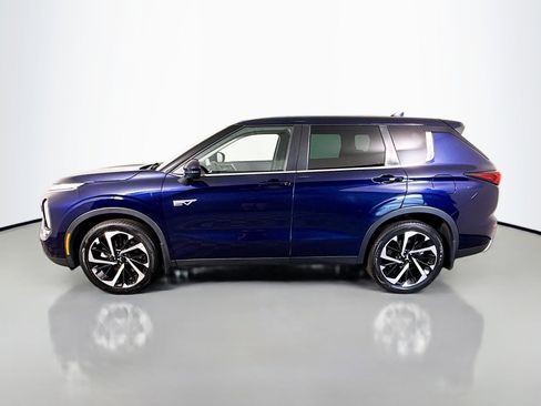 Used 2023 Mitsubishi Outlander SE image 6