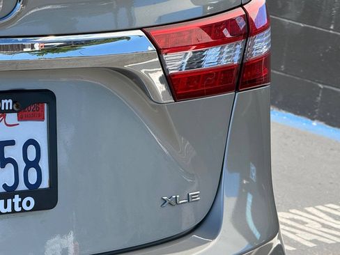 Used 2014 Toyota Avalon XLE FWD image 26