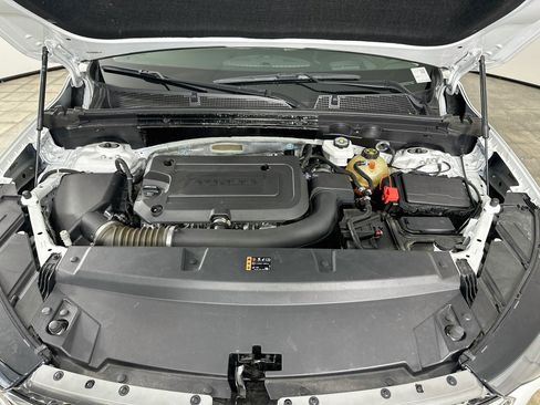Used 2022 Buick Envision Avenir w/ Technology Package II FWD image 35