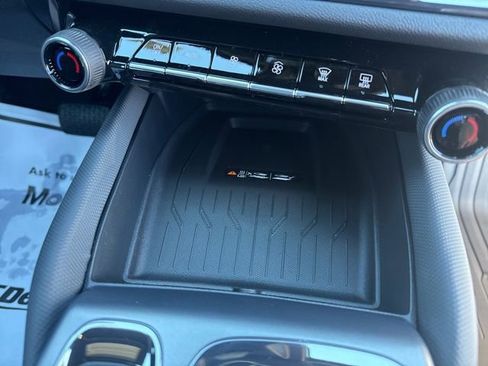 New 2026 Chevrolet Equinox EV RS w/ Convenience Package II AWD/4WD image 24