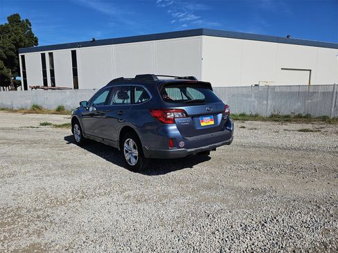 Used 2016 Subaru Outback 2.5i image 5