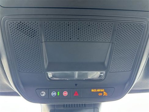 Used 2025 GMC Terrain Elevation image 29