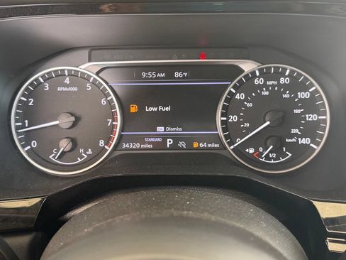 Used 2025 Nissan Pathfinder SV FWD image 29