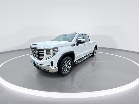 Used 2023 GMC Sierra 1500 SLT w/ SLT Premium Package AWD/4WD image 4