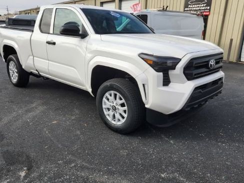 Used 2024 Toyota Tacoma SR image 21