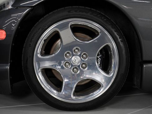 Used 2002 Dodge Viper GTS RWD image 15