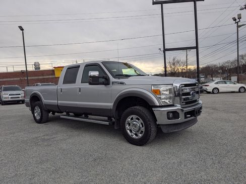 Used 2014 Ford F250 Lariat w/ Chrome Package image 3