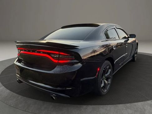 Used 2020 Dodge Charger SXT image 15