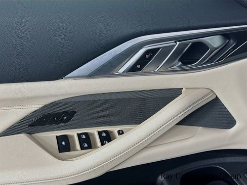 Used 2024 BMW 430i xDrive Convertible w/ Premium Package image 18