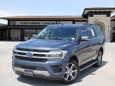 Used 2022 Ford Expedition XLT RWD image 1