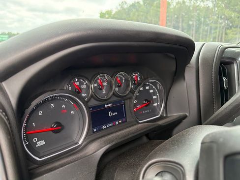 Used 2022 Chevrolet Silverado 3500 LT w/ Convenience Package AWD/4WD image 10
