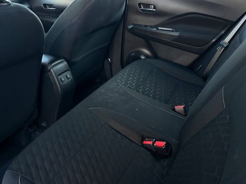 Certified 2023 Nissan Kicks SV image 5