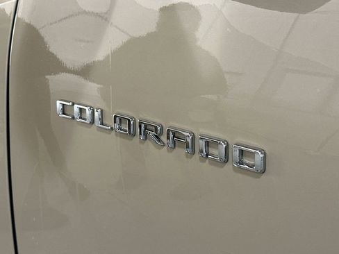 Used 2024 Chevrolet Colorado W/T image 13